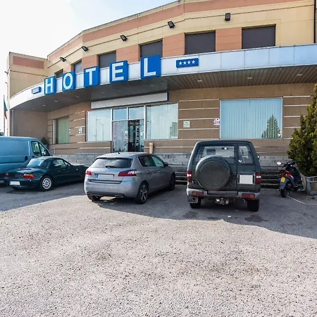 Hotel Emperatriz Iii