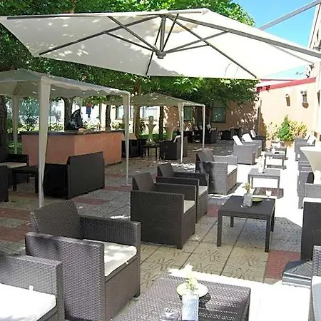 Emperatriz Iii Hotel