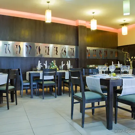 Emperatriz Iii Szálloda 4*