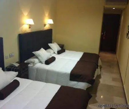 Emperatriz Iii 4* Santa Marta de Tormes