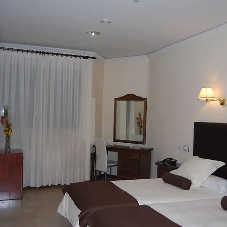 Emperatriz Iii 4* Santa Marta de Tormes