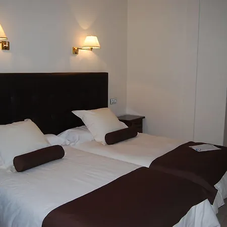 Emperatriz Iii 4*