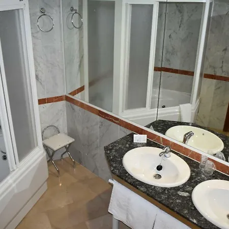 Emperatriz Iii Hotel 4*