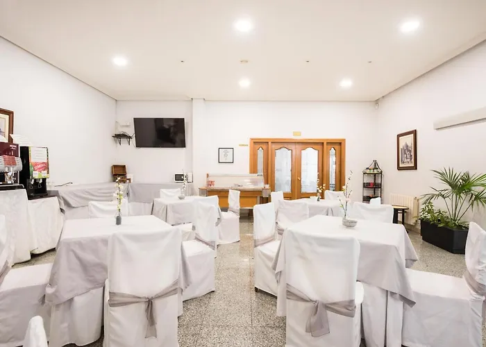 Emperatriz Iii Hotel